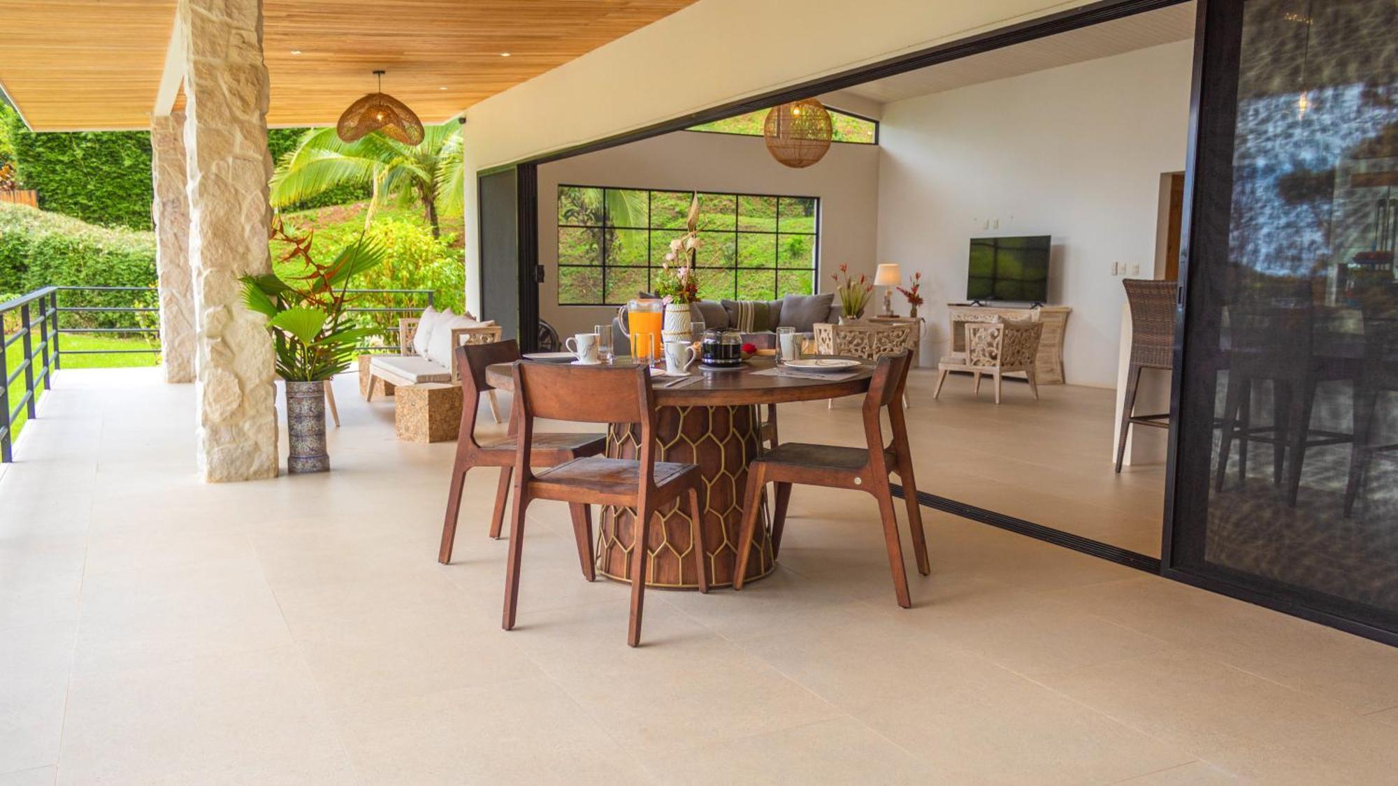 Casa River Stone Al Pie Del Rio Ojochal Eksteriør bilde